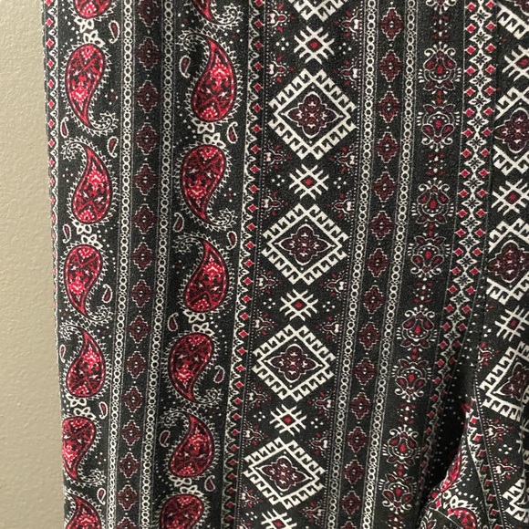 No Boundaries Flare Leggings - Picture 3 of 4